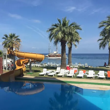 Nuova Hotel 3* Guzelcamlı