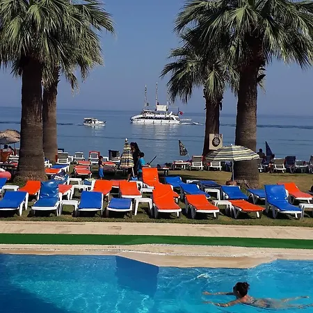 Nuova Hotel 3* Guzelcamlı