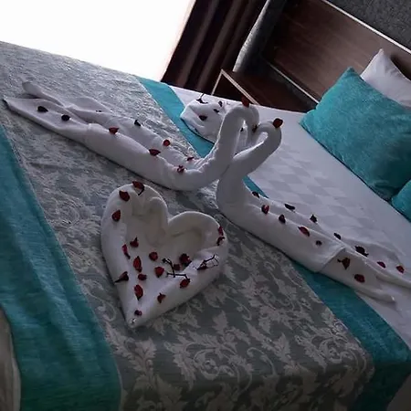 Nuova Hotel 3* 古泽尔坎里